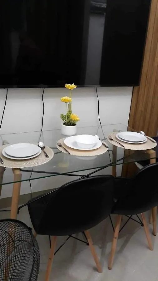 Aparthotel Briannas Crib Pasay